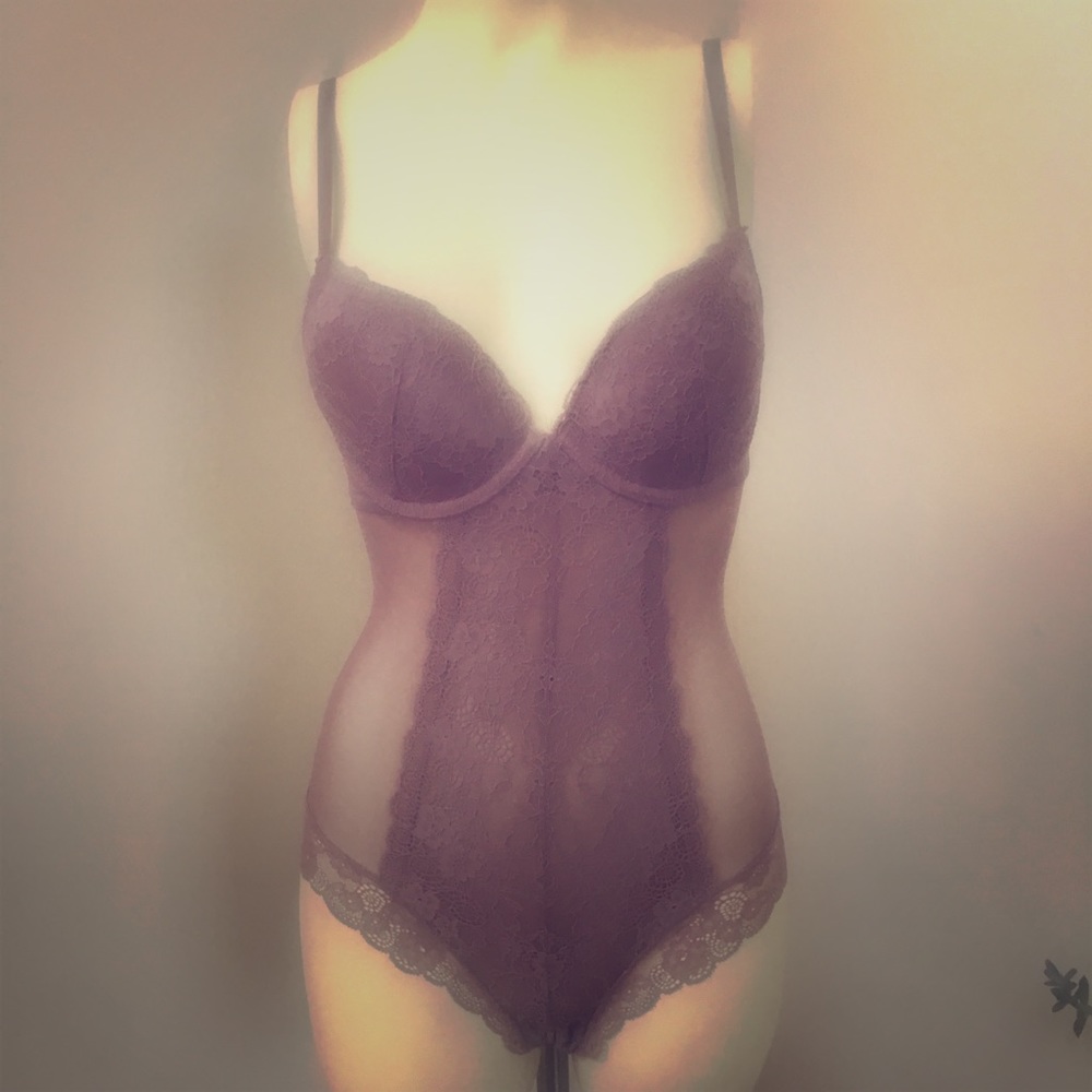 H & M lace bodysuit teddy sz 6